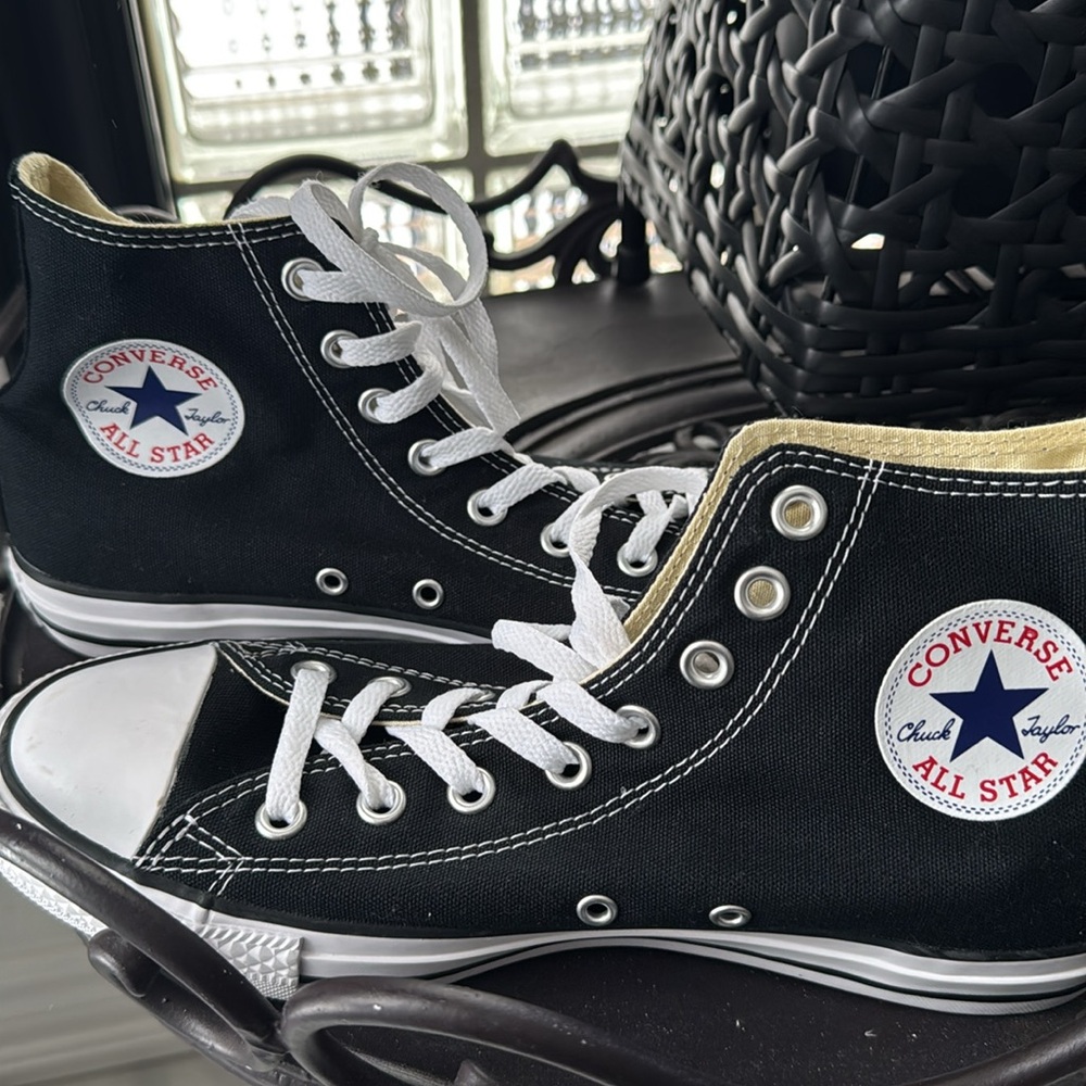 CONVERSE - Special Edition Honda Chuck Talyors - Picture 5 of 6
